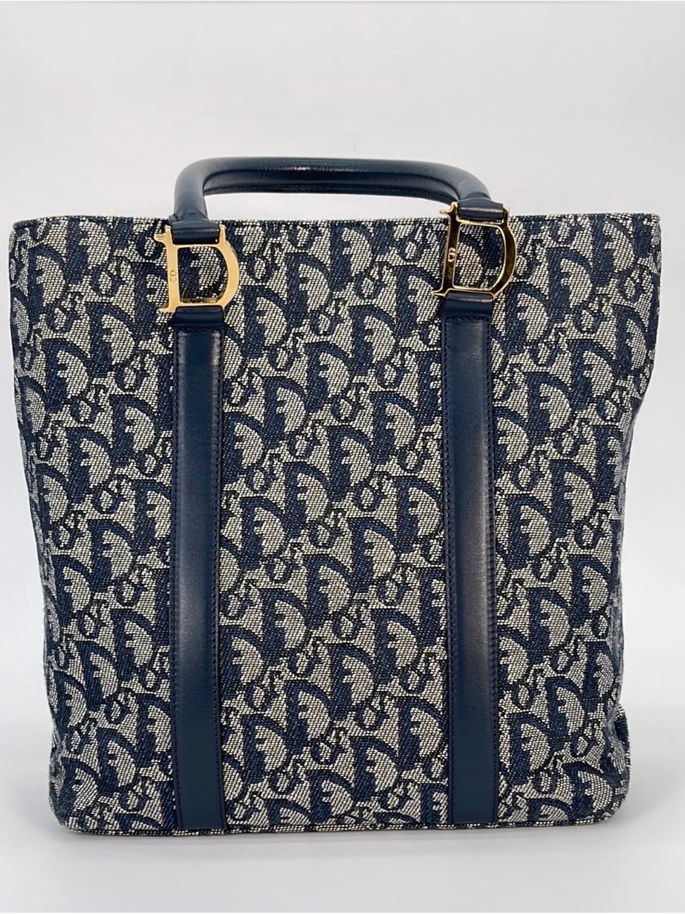 Christian Dior Trotter tote bag.
